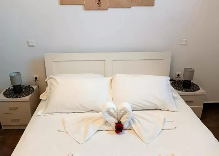 Holiday home Sweet Nikorenia 1